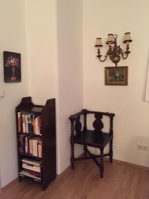 Exquisites Gartenapartment in eleganter Jugendstilvilla Wien Zimmer foto